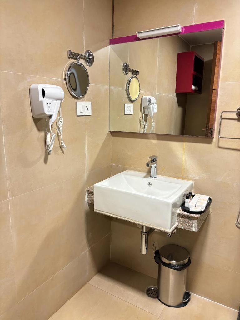 Hotel Golden Orbit Āsansol Dış mekan fotoğraf