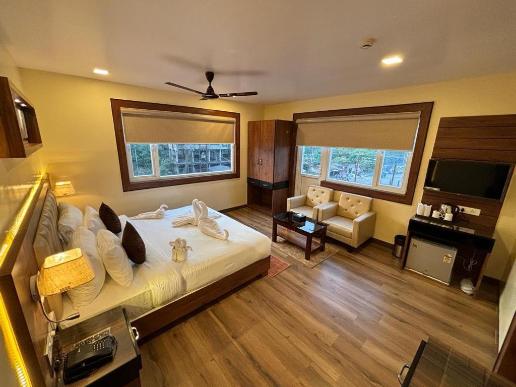 Hotel Golden Orbit Āsansol Dış mekan fotoğraf
