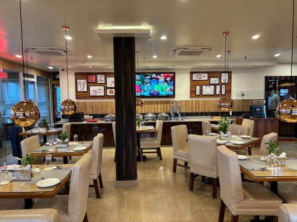Hotel Golden Orbit Āsansol Dış mekan fotoğraf