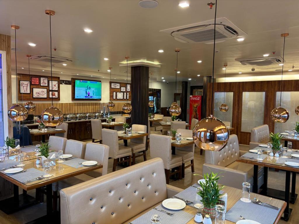 Hotel Golden Orbit Āsansol Dış mekan fotoğraf