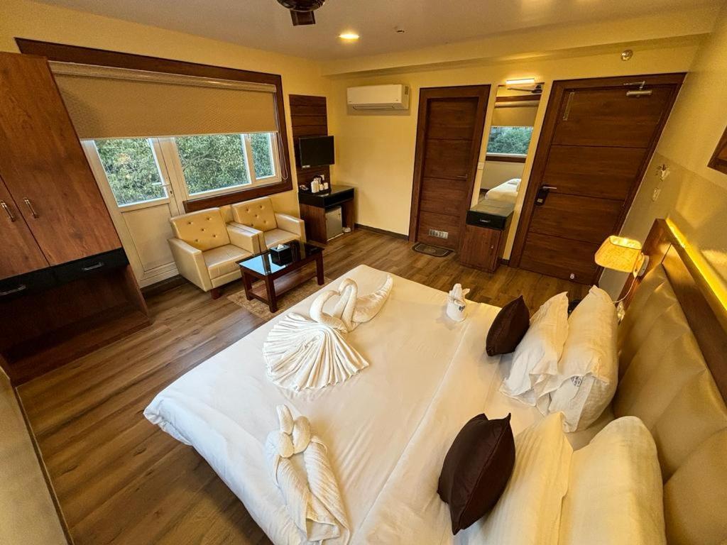Hotel Golden Orbit Āsansol Dış mekan fotoğraf